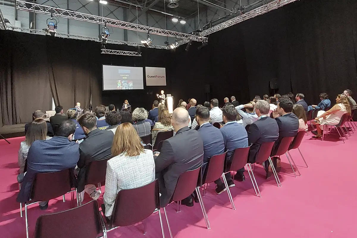 Escenario del foro de GUEXT en IFEMA MADRID